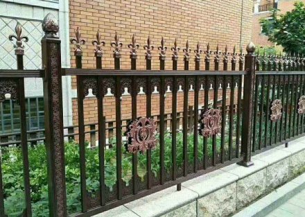 護(hù)欄的噴漆方法